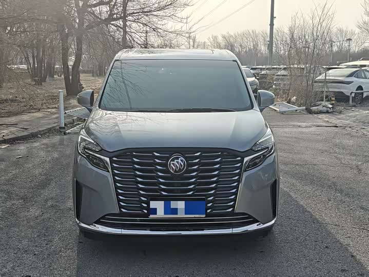 Фото 3 - Buick GL8 ES