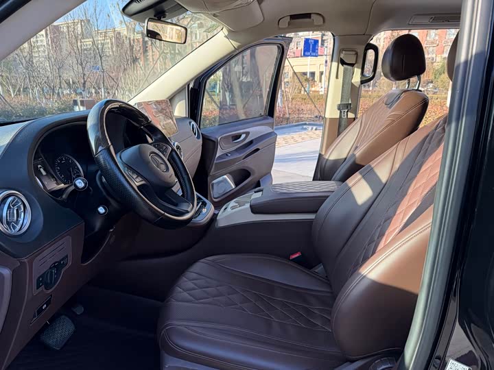 Фото 9 - Mercedes-Benz Vito