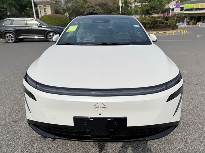 Фото 2 - Nissan N7