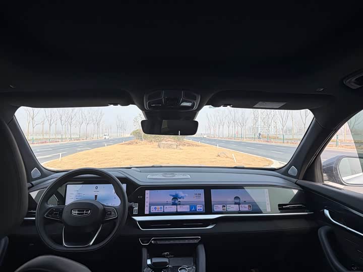 Фото 6 - Geely Monjaro