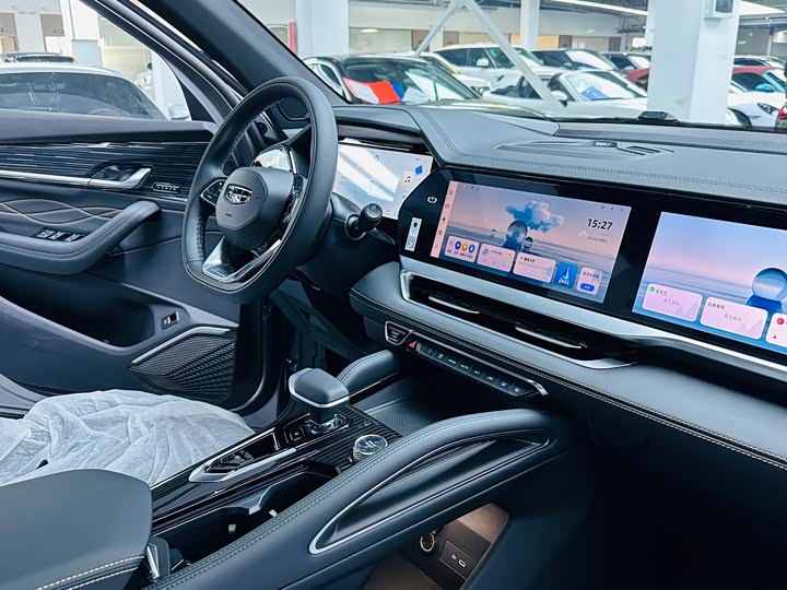 Фото 7 - Geely Monjaro