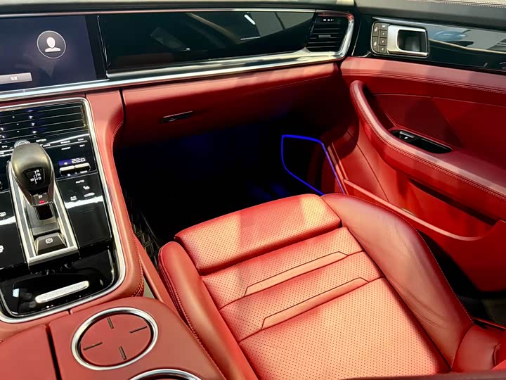 Фото 4 - Porsche Panamera