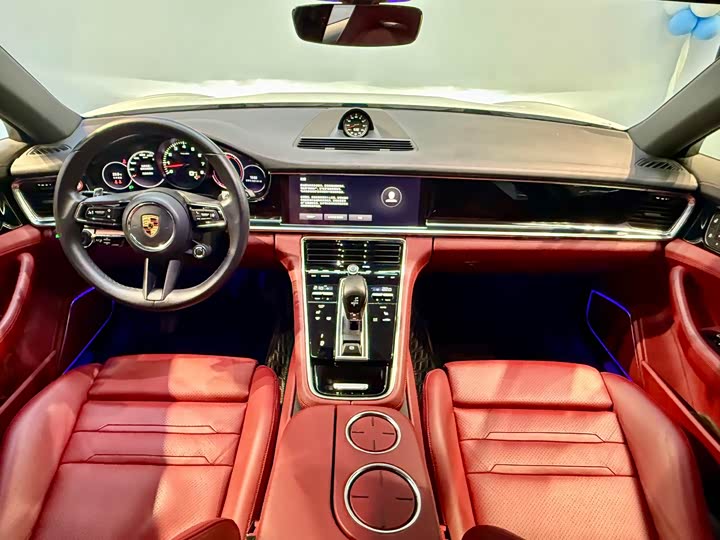 Фото 7 - Porsche Panamera