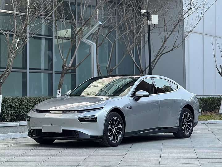 Фото 1 - XPeng P7