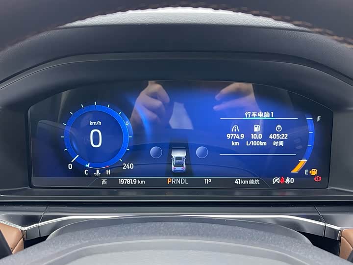 Фото 7 - Ford Explorer