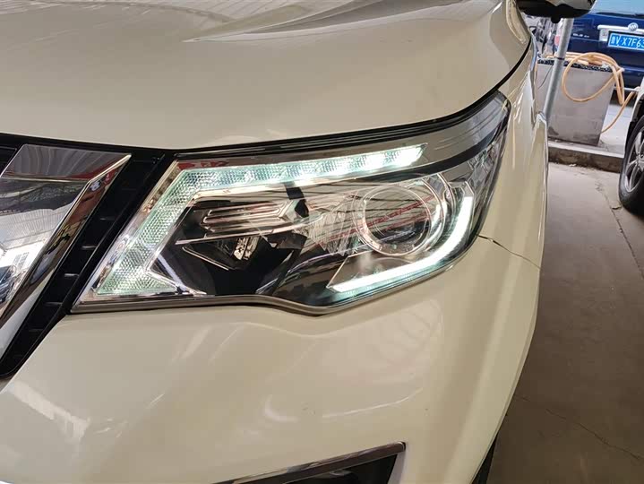 Фото 4 - Nissan Terra