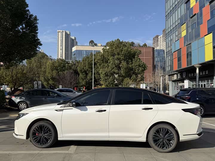 Фото 2 - Dongfeng Aeolus Yixuan Max