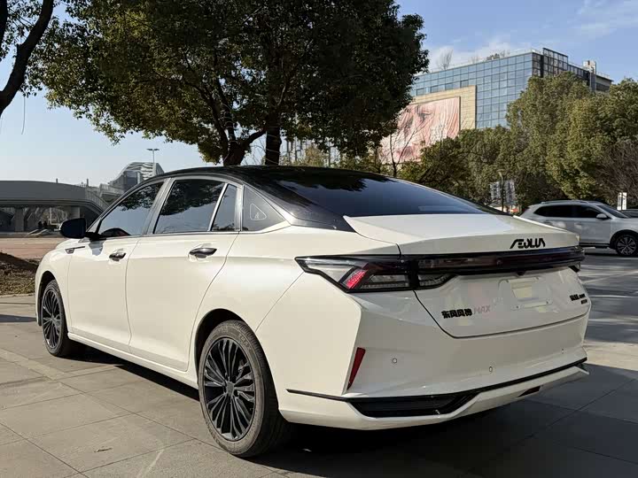 Фото 3 - Dongfeng Aeolus Yixuan Max