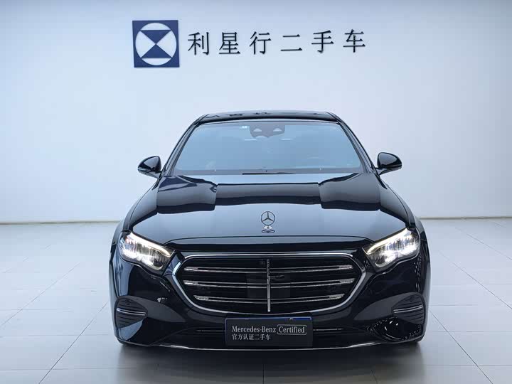 Фото 3 - Mercedes-Benz E-Class