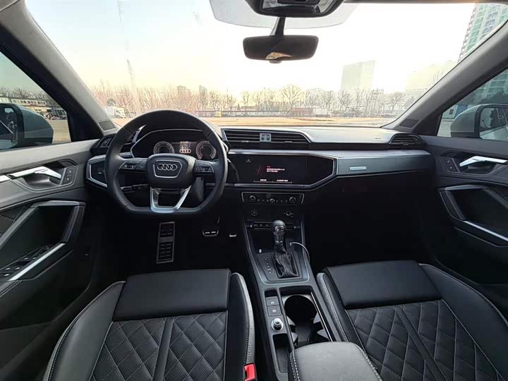 Фото 2 - Audi Q3