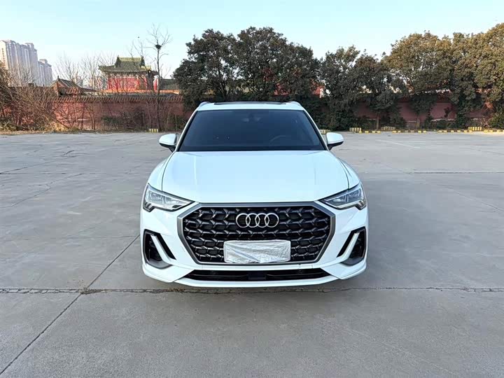 Фото 3 - Audi Q3