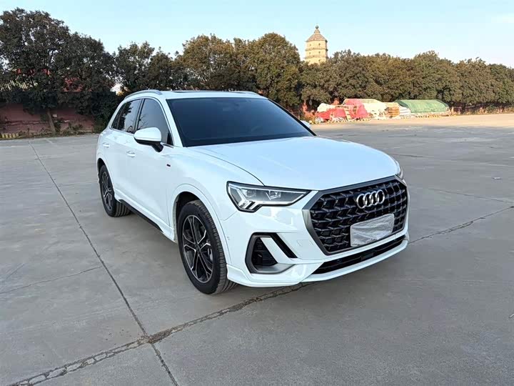 Фото 5 - Audi Q3