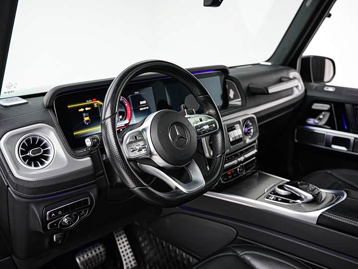 Фото 8 - Mercedes-Benz G-Class