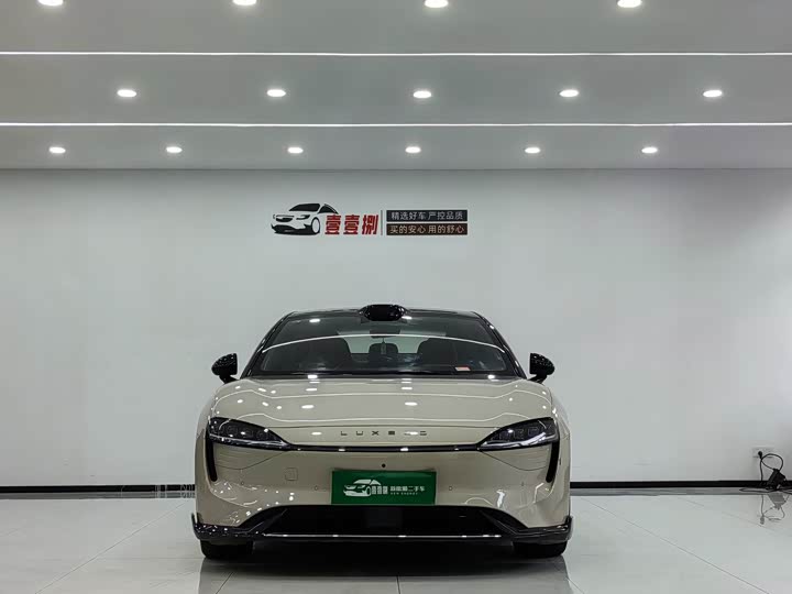 Фото 2 - Luxeed S7