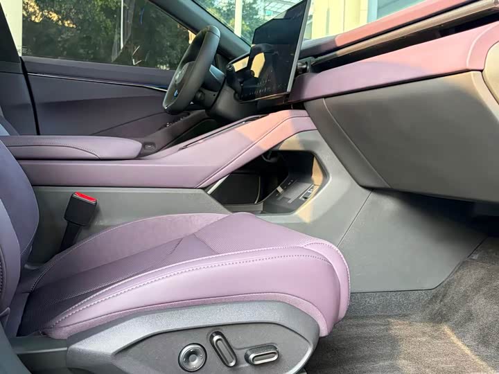 Фото 5 - XPeng P7