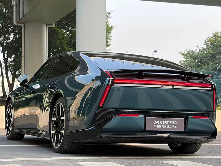 Фото 9 - XPeng P7