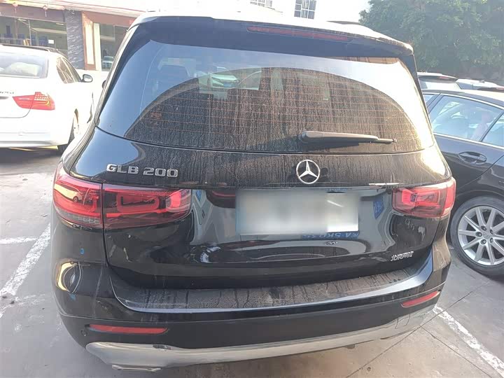 Фото 6 - Mercedes-Benz GLB-Class