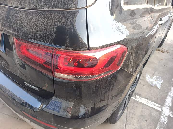 Фото 8 - Mercedes-Benz GLB-Class