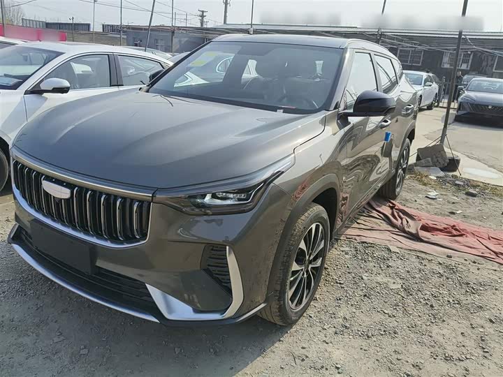 Фото 2 - Geely Atlas