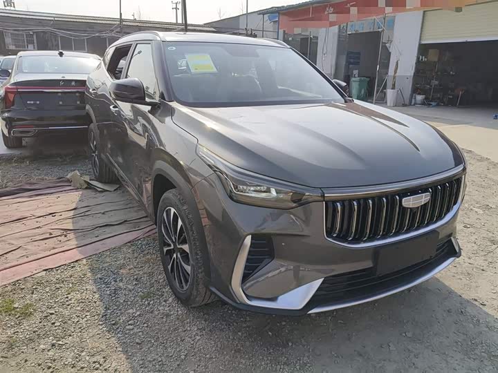 Фото 4 - Geely Atlas