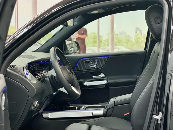 Фото 6 - Mercedes-Benz GLB-Class