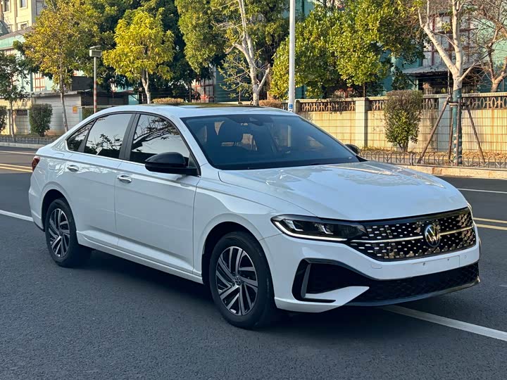 Фото 3 - Volkswagen Lavida