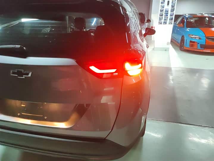 Фото 8 - Chevrolet Orlando