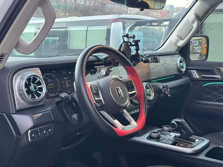 Фото 9 - Tank 300