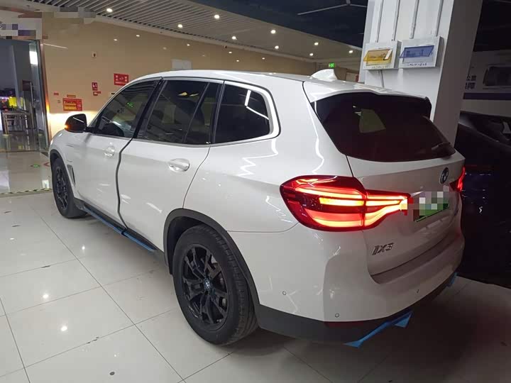 Фото 5 - BMW iX3