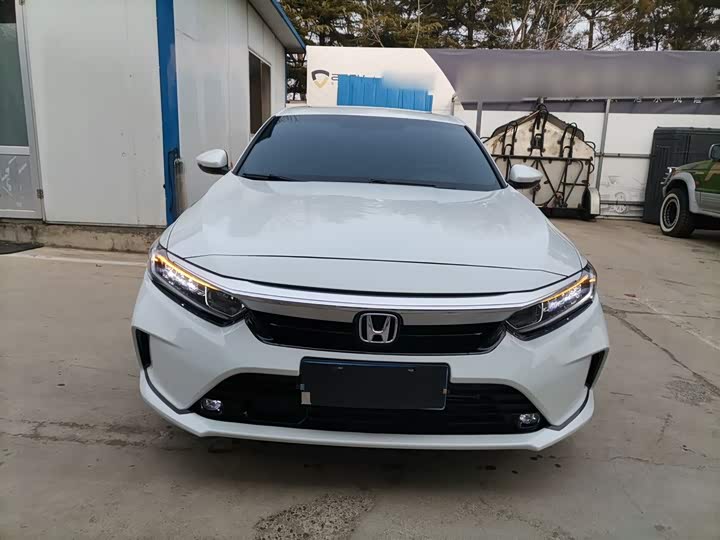 Фото 3 - Honda Inspire