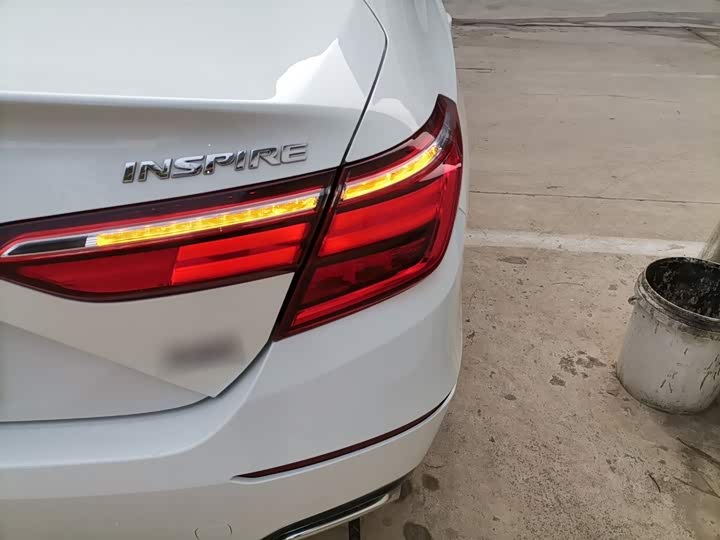 Фото 8 - Honda Inspire