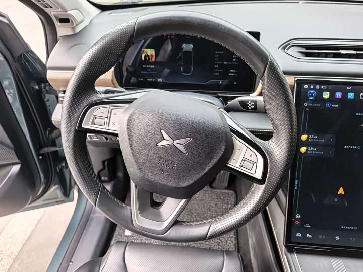 Фото 8 - XPeng P5