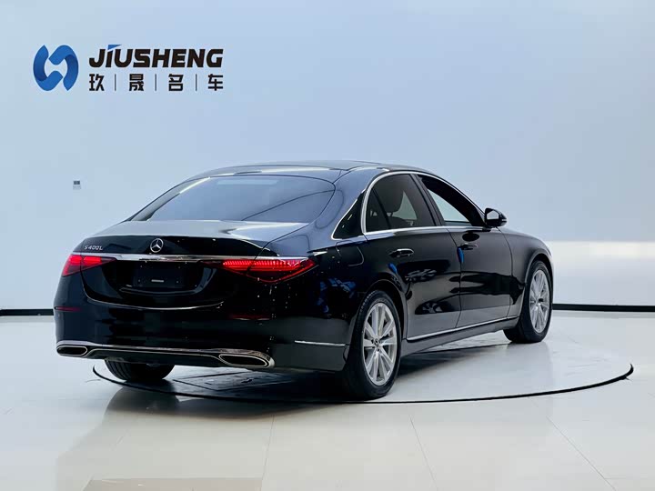 Фото 3 - Mercedes-Benz S-Class