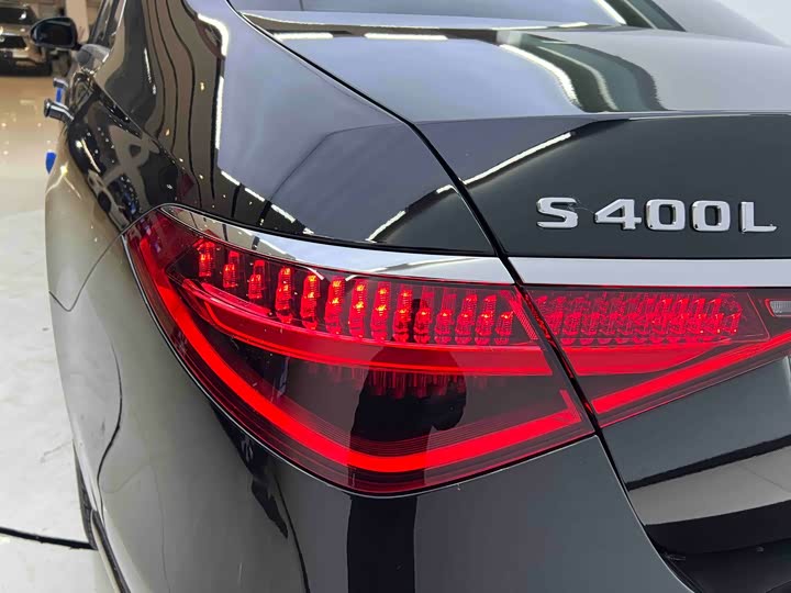 Фото 8 - Mercedes-Benz S-Class