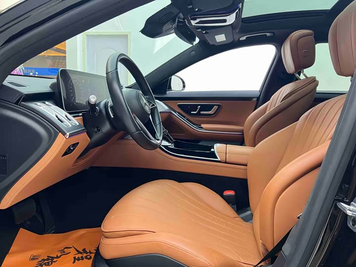 Фото 9 - Mercedes-Benz S-Class