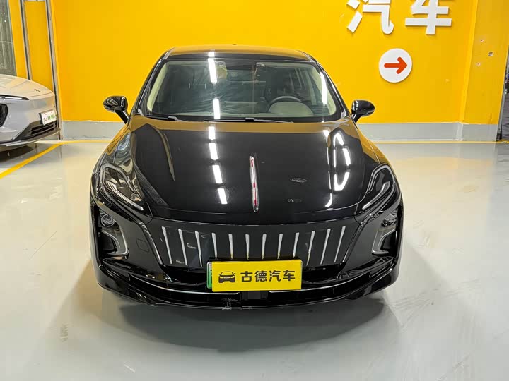 Фото 2 - Hongqi E-QM5