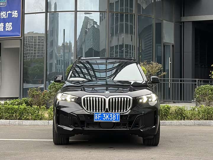 Фото 2 - BMW X5