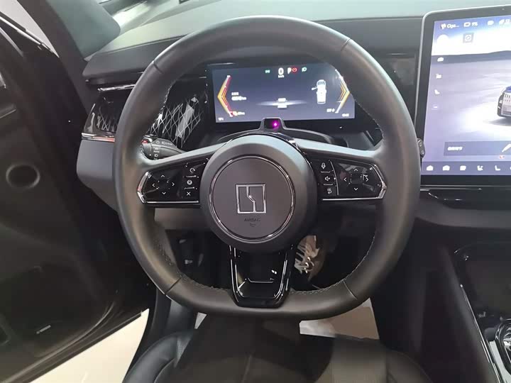 Фото 3 - Zeekr 009