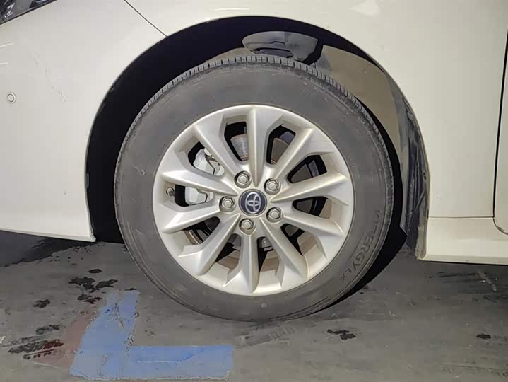 Фото 6 - Toyota Corolla