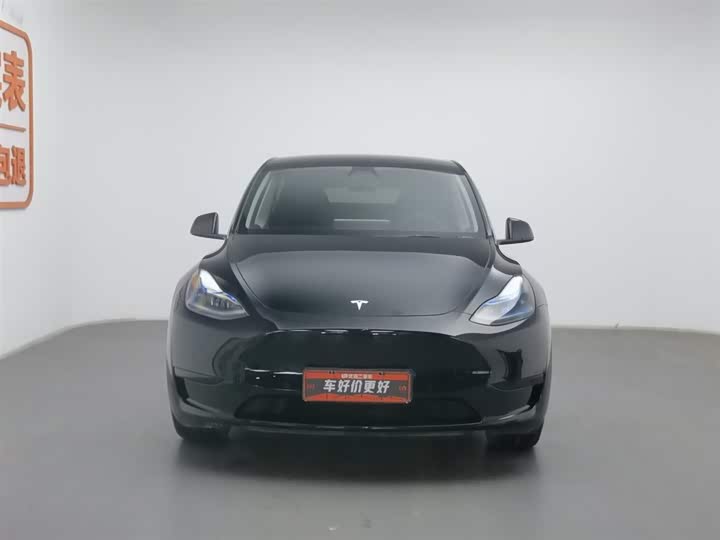 Фото 3 - Tesla Model Y