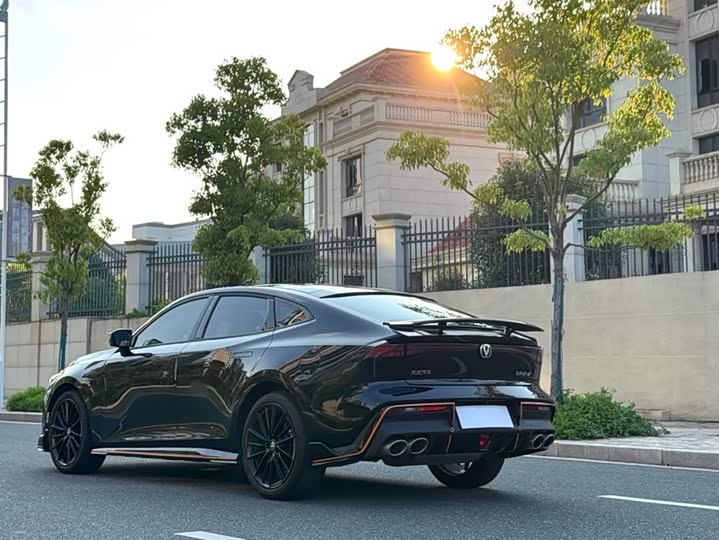 Фото 7 - Changan UNI-V