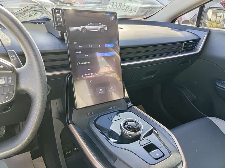 Фото 6 - Toyota bZ3