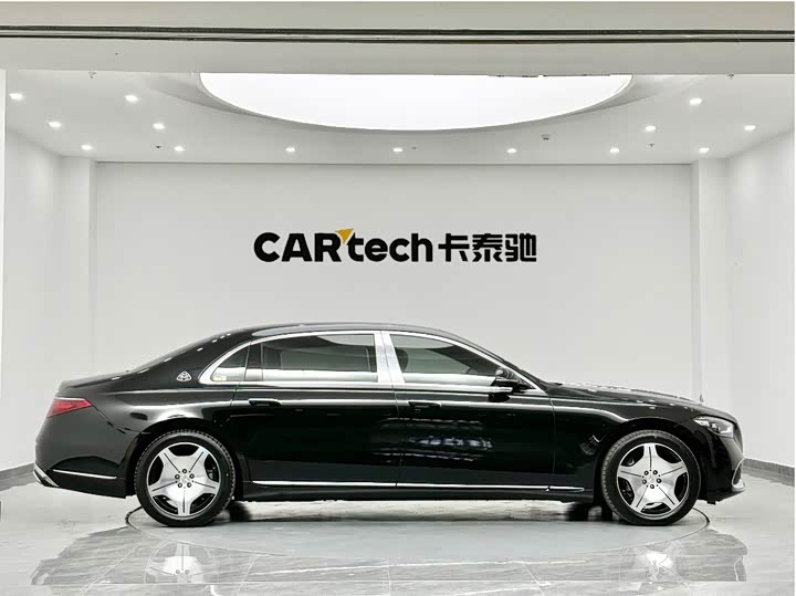 Фото 4 - Mercedes-Benz Maybach S-Class