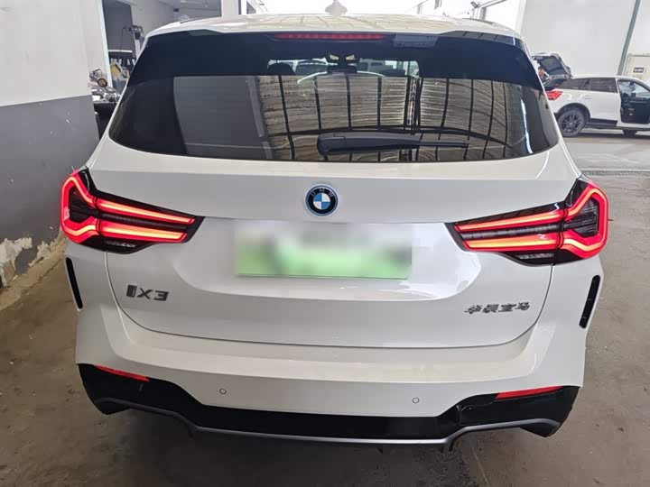 Фото 6 - BMW iX3