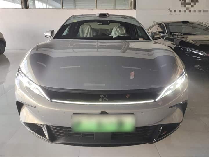 Фото 3 - BYD Han