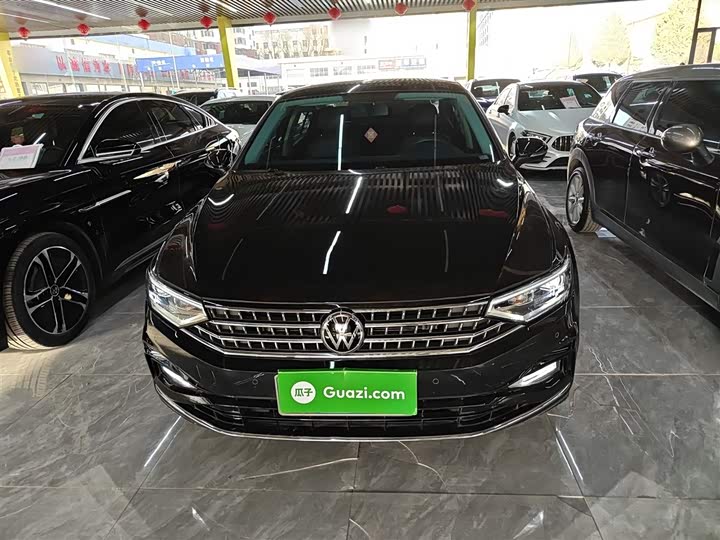 Фото 3 - Volkswagen Magotan