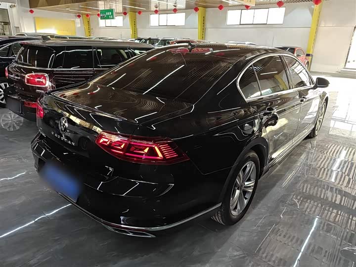 Фото 7 - Volkswagen Magotan