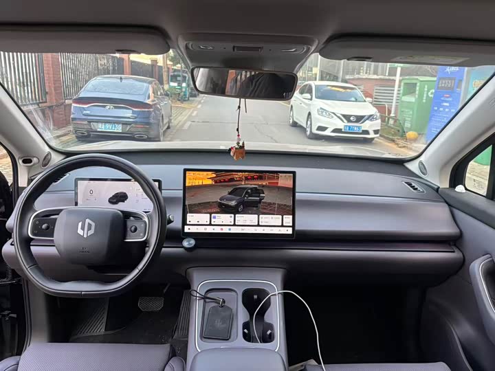 Фото 8 - Leapmotor C10