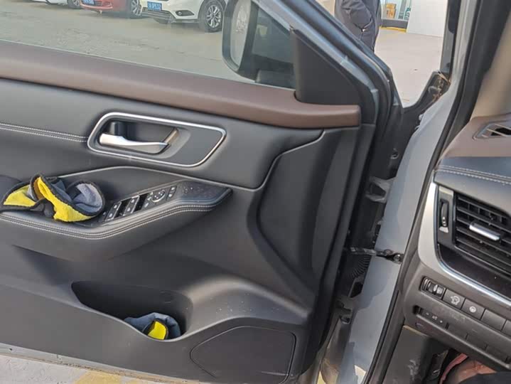 Фото 7 - Nissan X-Trail