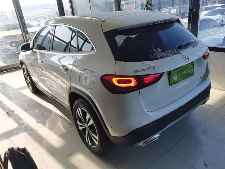 Фото 5 - Mercedes-Benz GLA-Class